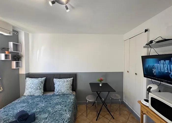 Superbe à 300 Metres Gare Apartamento *